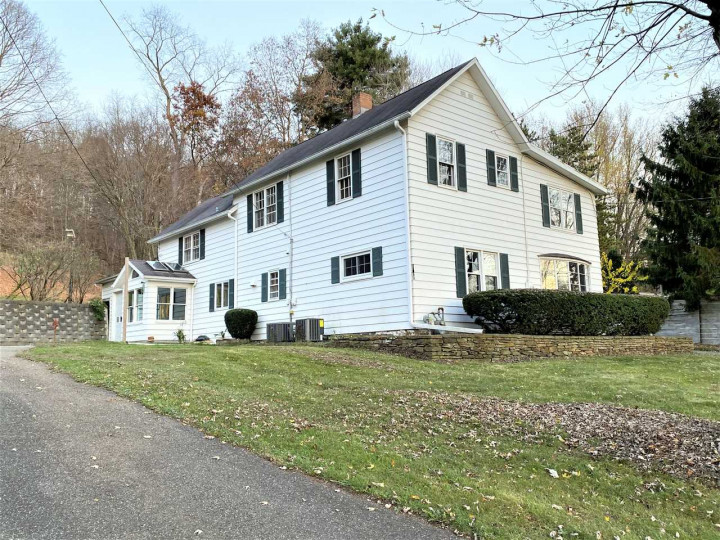 featured residential property photo