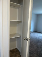 Property photo thumbnail 6