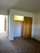 Property photo thumbnail 4