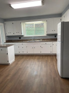 Property photo thumbnail 9