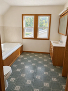 Property photo thumbnail 8