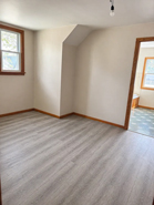 Property photo thumbnail 5
