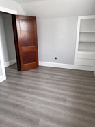 Property photo thumbnail 3