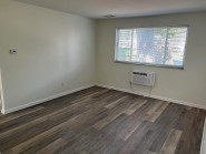 Property photo thumbnail 1