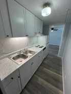 Property photo thumbnail 6