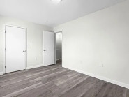 Property photo thumbnail 4
