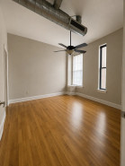 Property photo thumbnail 9