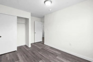 Property photo thumbnail 8