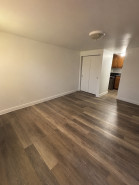 Property photo thumbnail 3